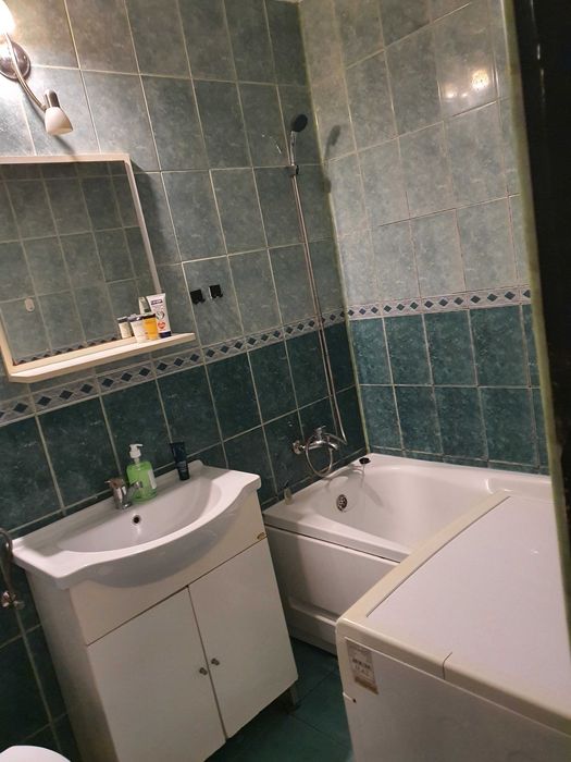 Proprietar inchiriez garsoniera z. Torontal langa IULIUS MALL si Lidl , 250 euro+300e garantia