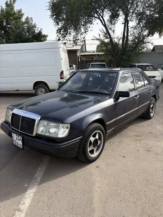Mercedes Benz e230 автомат