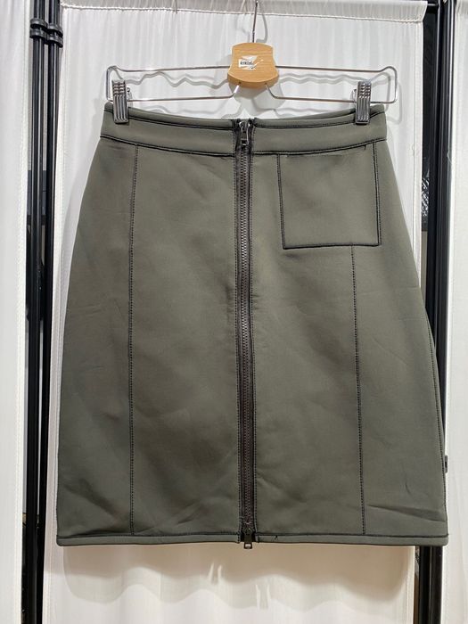 Неопренова мини пола Marc Cain в зелено