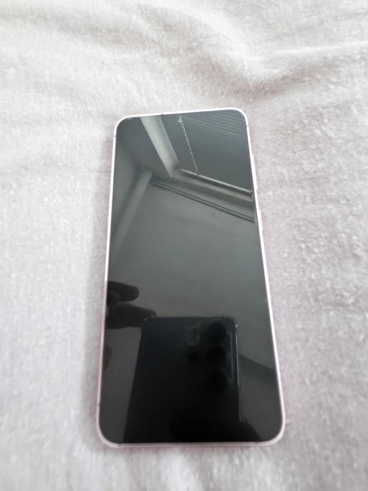Продавам Samsung galaxy s23
