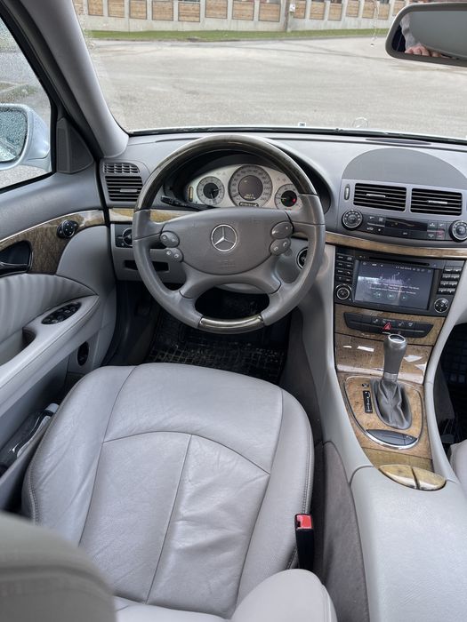 MERCEDES-BENZ E-Class 2008 — imagine 3