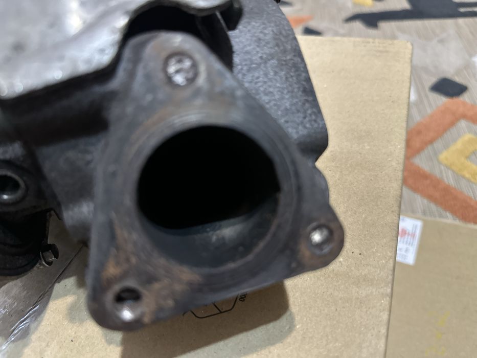 Turbina dreapta originala second hand AUDI/VW/PORSCHE 4.2 TDI V8