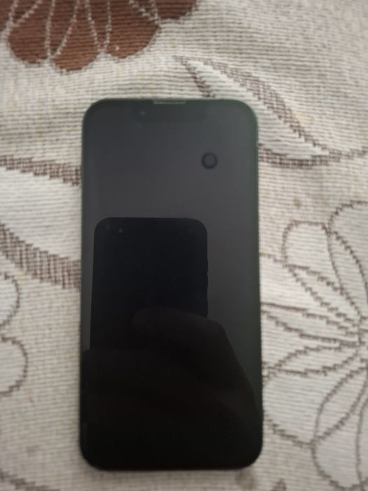 Срочно продам айфон 13 мини.