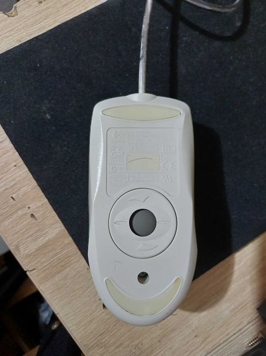 Mouse cu bilă logitehc (pt colectionari retro)