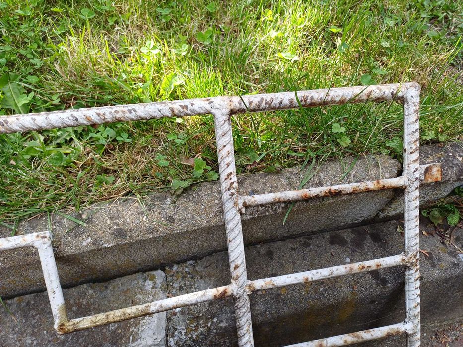 Panouri metalice pentru gard