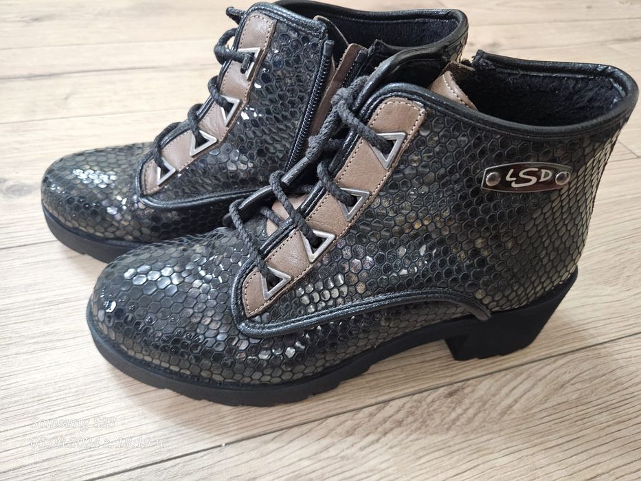 Дамски обувки два чифта