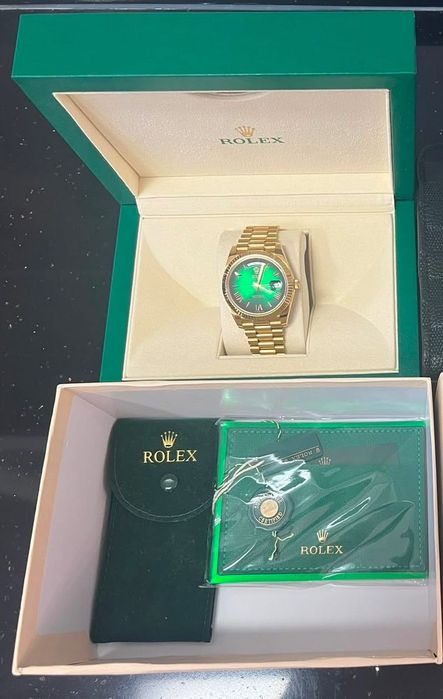 Роскошные часы в стиле Rolex Day-Date