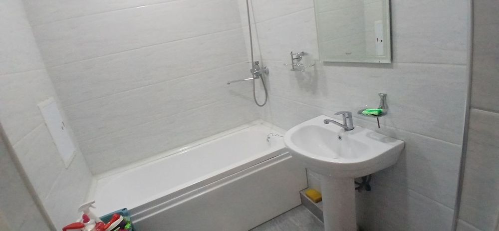 Смарт Сити 2 хона 5 этаж оилага 350$  8 этажли дом