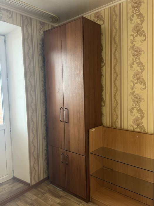 Продам шкаф в прихожую