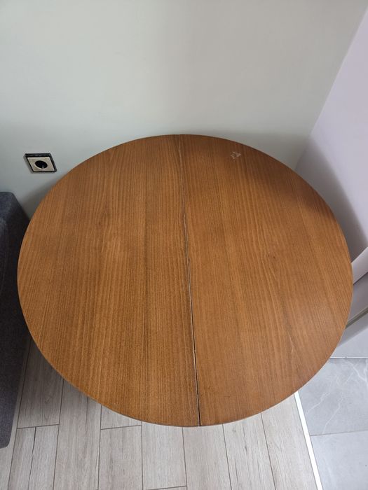 Трапезна маса - разтегателна