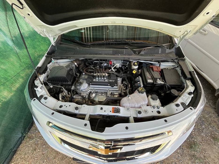 Cobalt avtamat karobka sotiladi