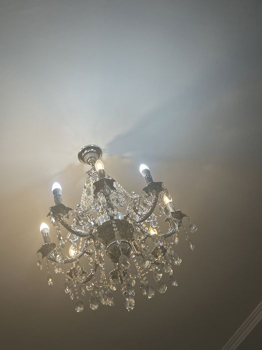 Люстра 8-рожковая