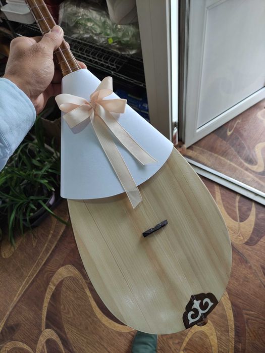 Домбыра ручной работы от мастера