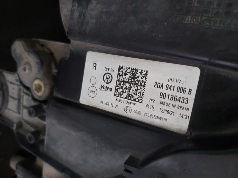 Фарове Volkswagen T-Roc 2021г.