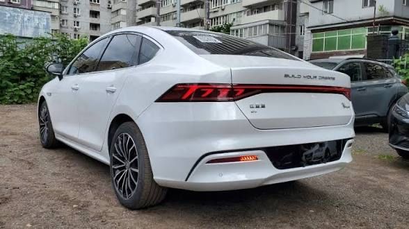 Arendaga avtomobil beriladi premium klass Elektromobillar