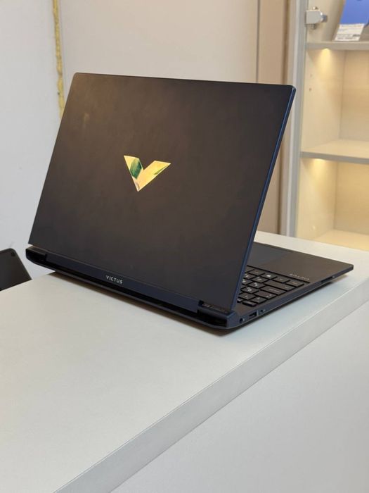 HP Victus i5/12, SSD 512GB, RTX4050 |