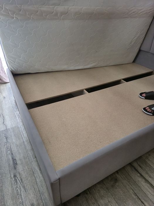 Кровать двухспальная