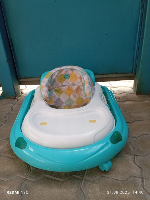 Продам ходунки детские