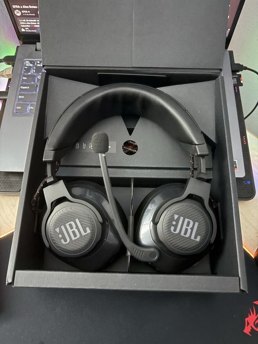 Casti Wireless JBL Quantum 610 BLK Gaming