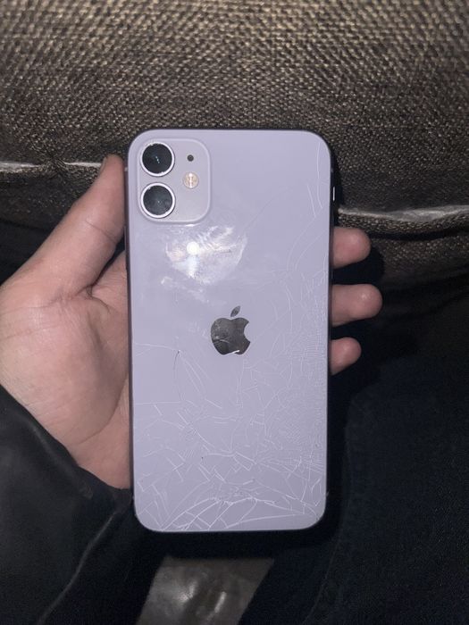 Продам iphone 11 на запчасть