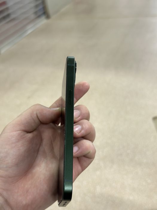 Продам IPhone 13 128gb