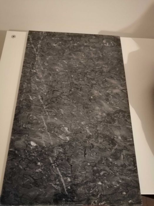 Tocător deosebit, din marmura