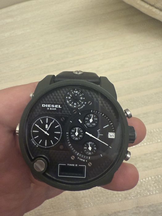 Продам часы DIESEL