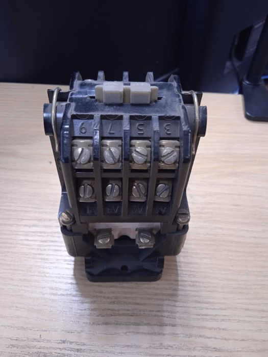 Магнитный пускатель