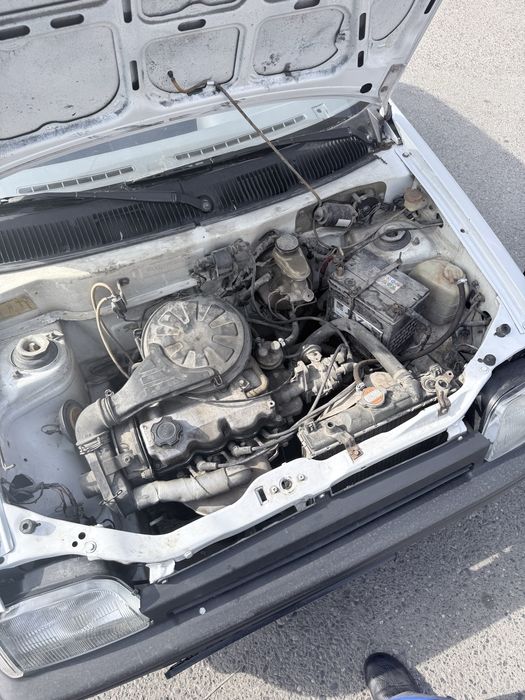 Тико сотилади,тинник юради