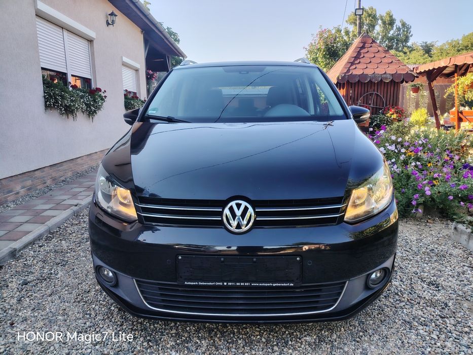 VOLKSWAGEN Touran 2012 — imagine 2
