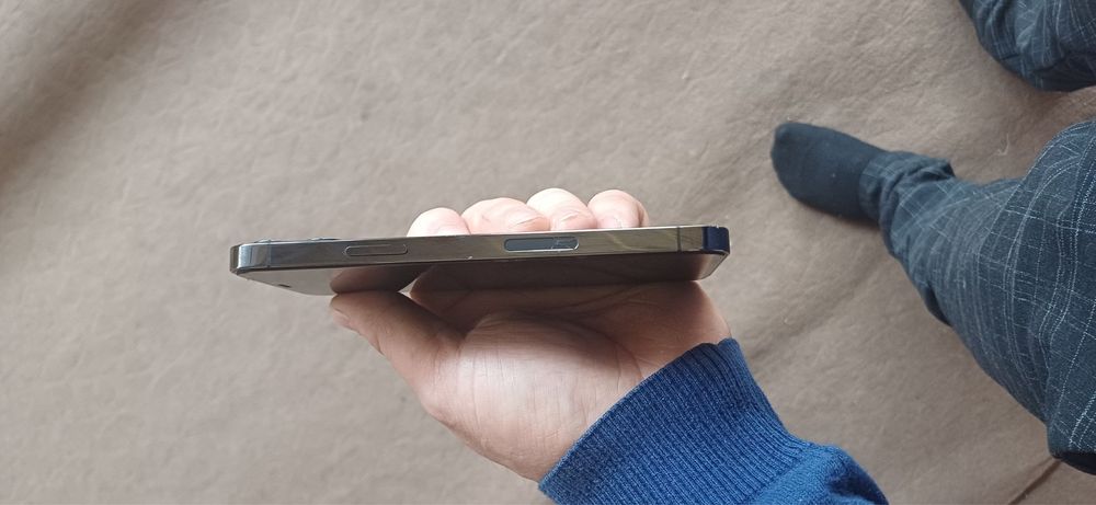 Iphone 12pro ochilmagan remont bomagan