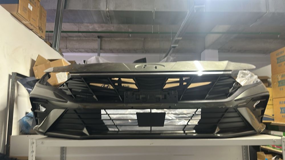 Передний бампер Hyundai Elantra