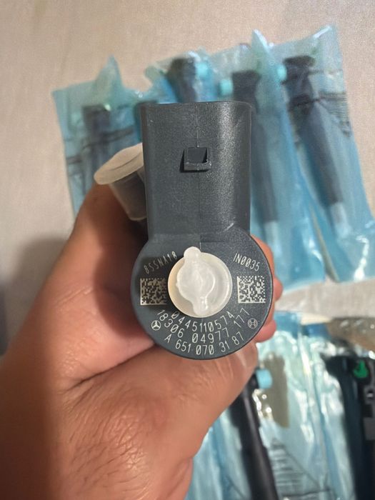 Piese auto / injectoare Auto