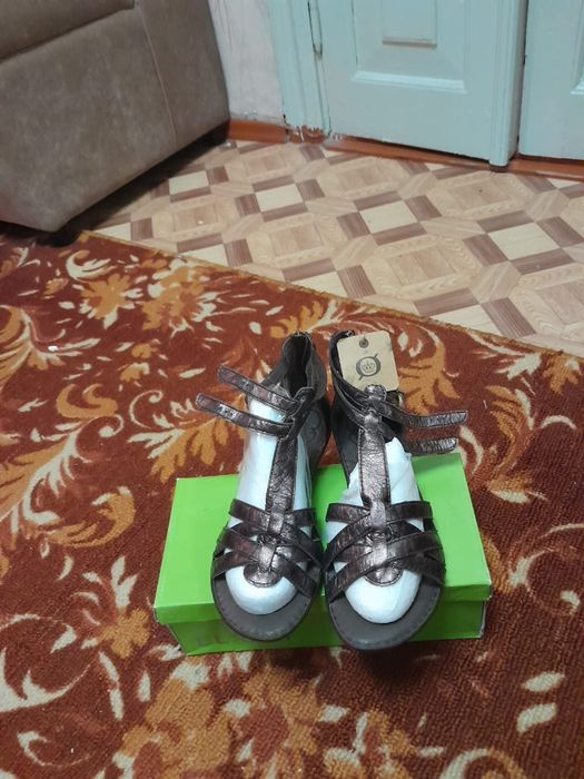 Босоножки женские новые натуральная кожа