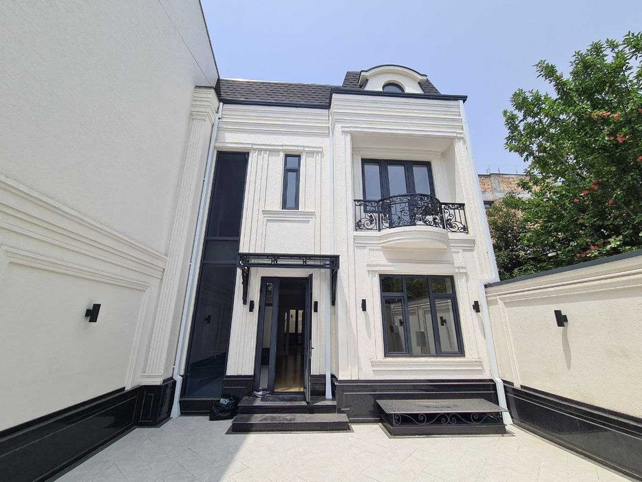 Циолковского ул. 3уровневый Евродом