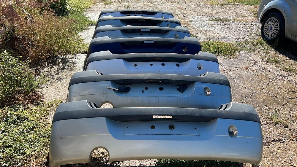 Bara / bari spate Logan   1 diferite culori