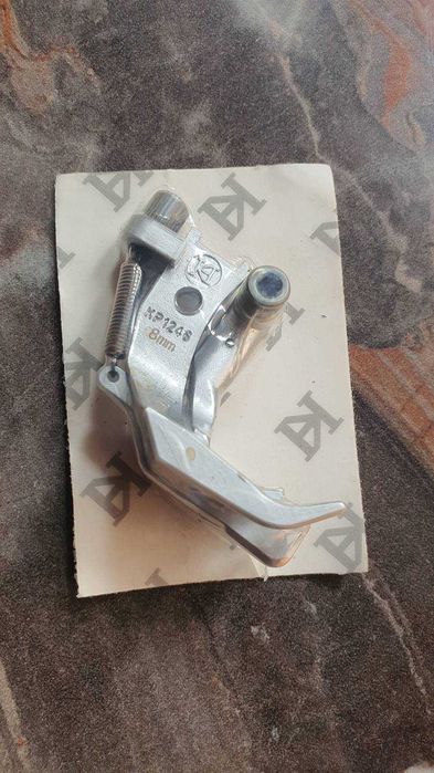 Краче с водач за двуиглов PFAFF 1246/1296 KP1246 8mm