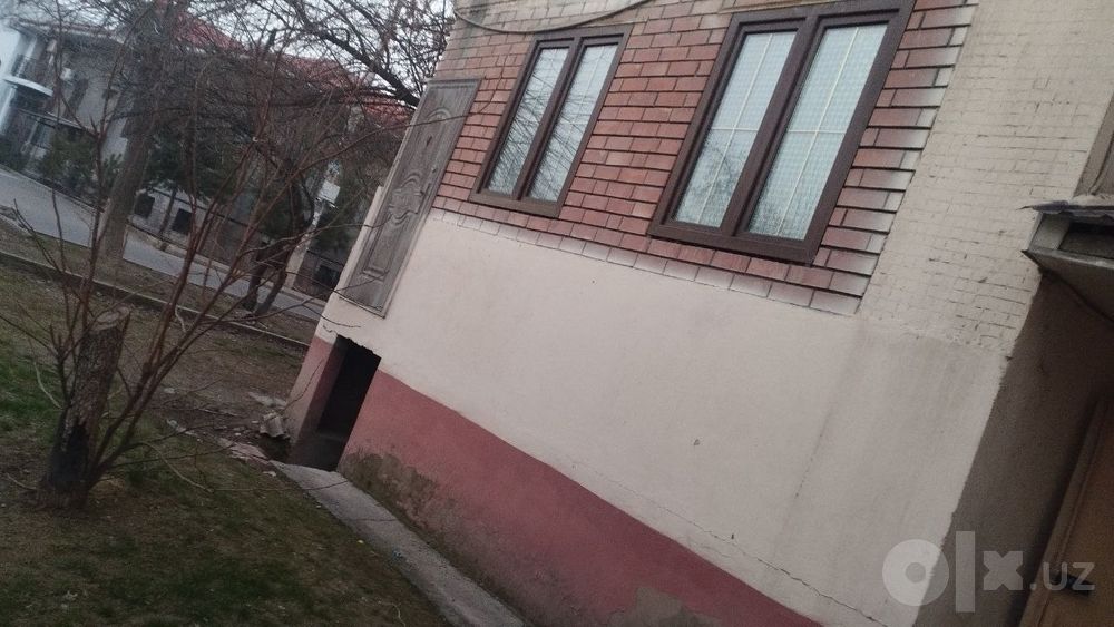 Yunusobod 15 kv 2 xonali uy sotiladi srochno