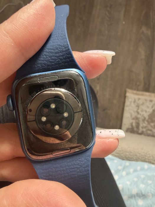 Продам Apple watch 7