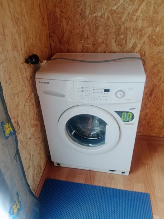 Продам хорошую стиральную машинку