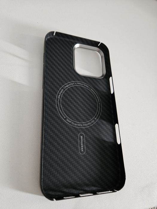 IPhone 16 pro max чехол кевлар б/у оличном состоянии