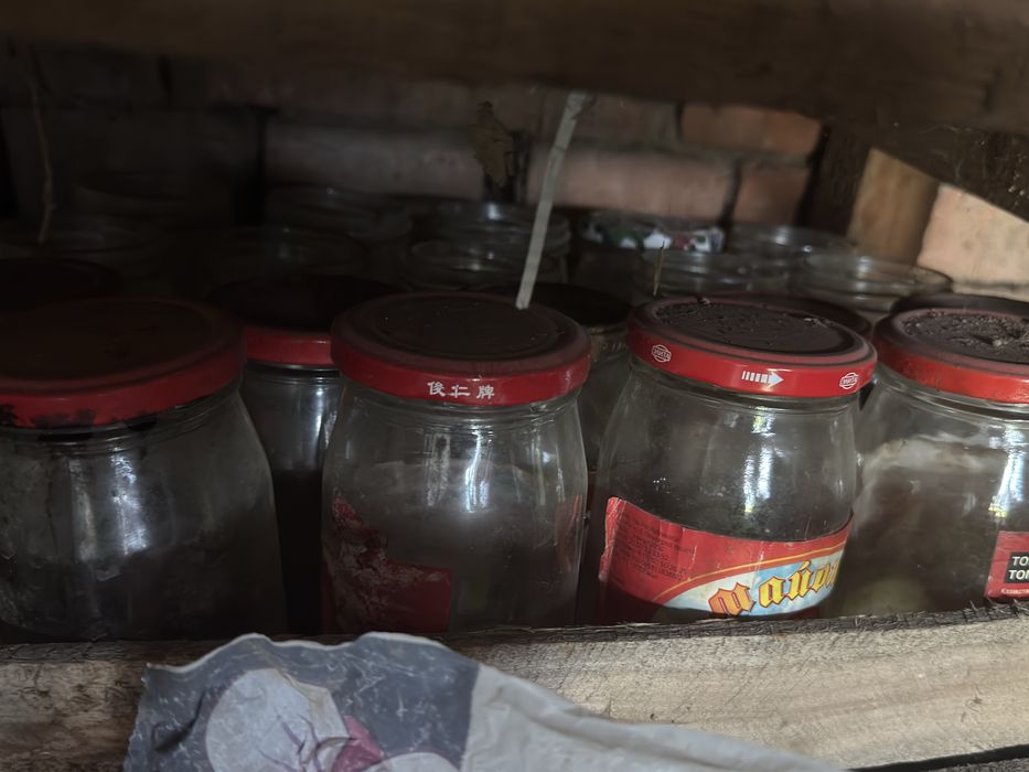 Срочно Продам банки маленькие