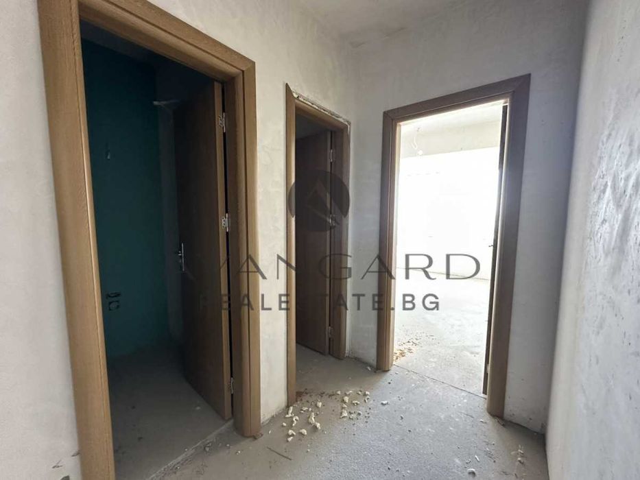 Продава се Двустаен апартамент в Пловдив, Тракия - 60 кв.м за 1334 €/кв.м - Снимка #2