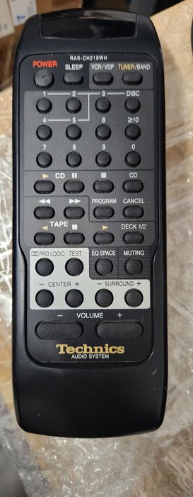 Sistem Technics cu 5 cd changer și telecomandă