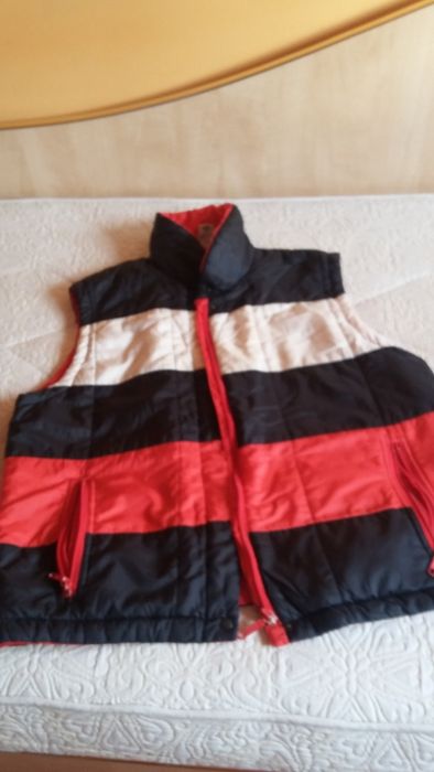 Vesta geaca fas rosu + bonus vesta fas