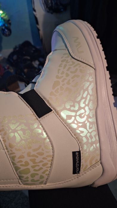 Дамски сноуборд обувки