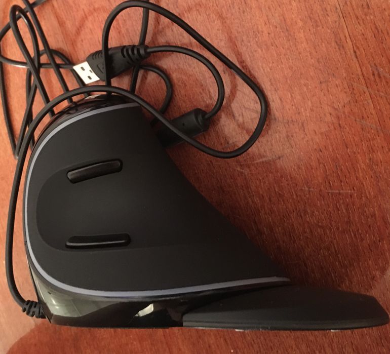 Мышь  проводная.