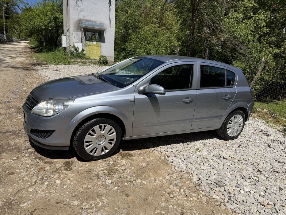 Opel Astra 1.6 бензин