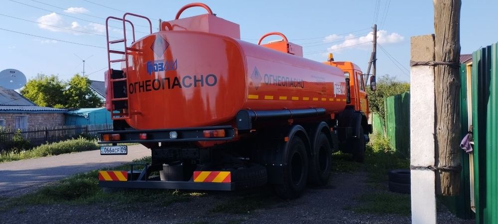 Продам КамАЗ топливозаправщик (бензовоз)