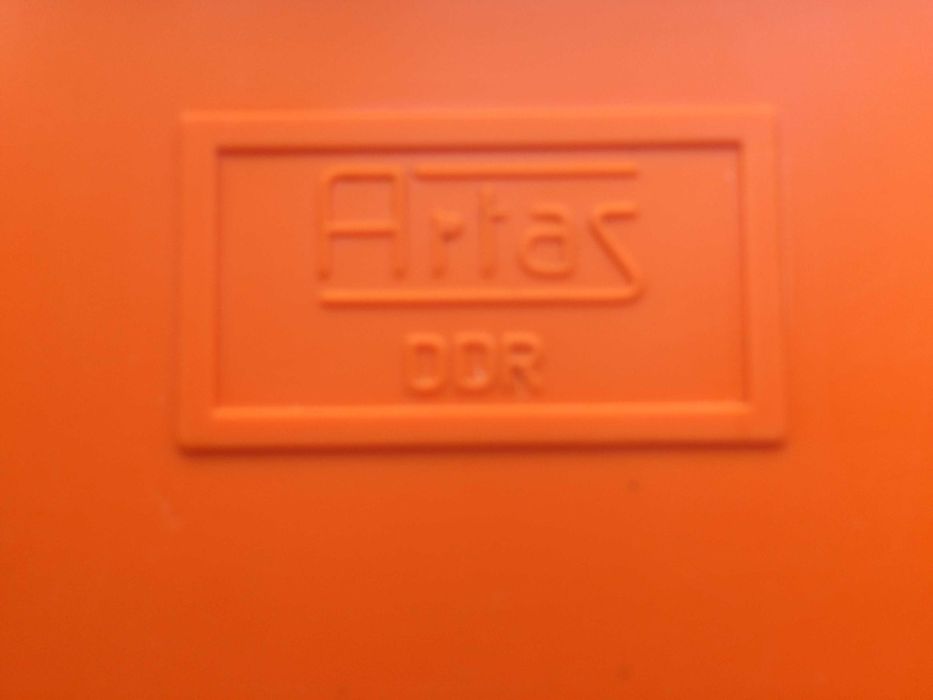 Камиончета "Татра" в мащаб ТТ 1:120, 2 броя + фенер от бившето DDR